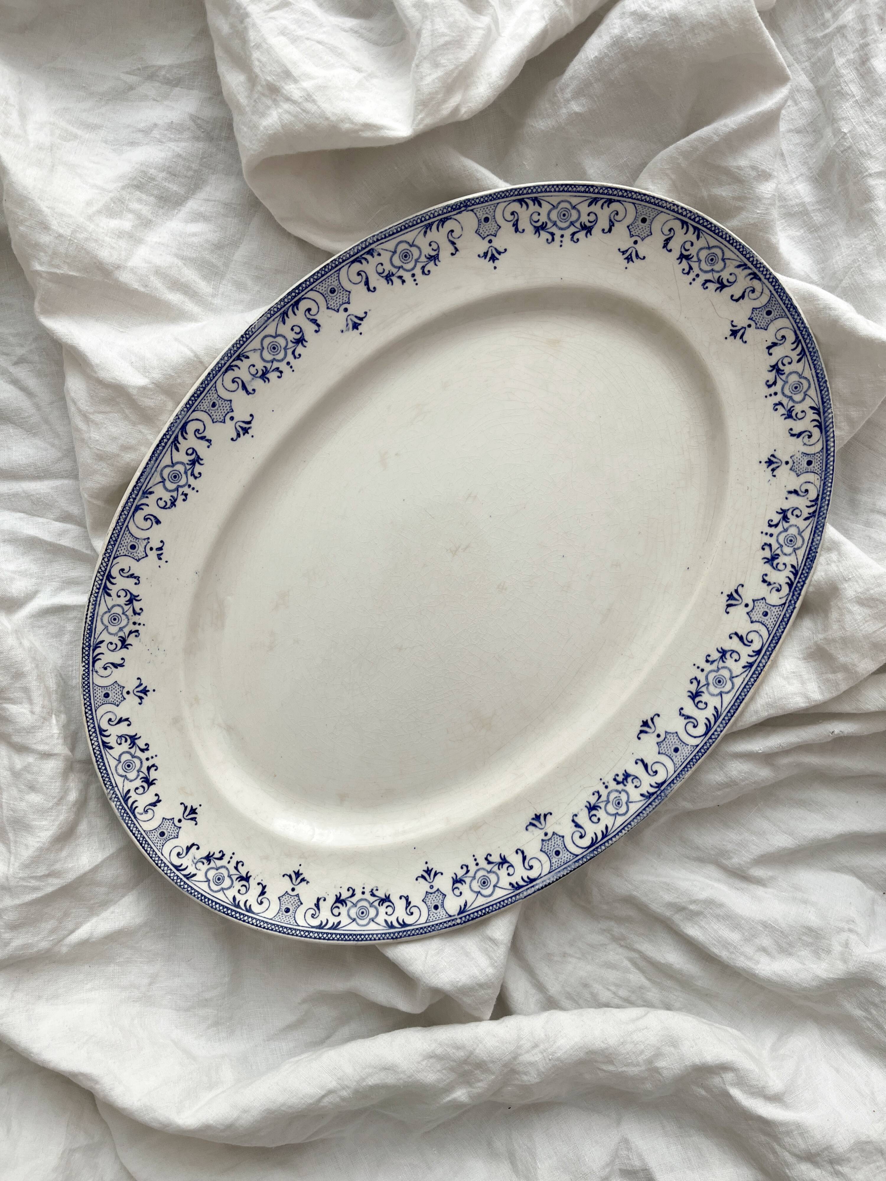 Oval ironstone dish "La Vallière" Creil and Montereau