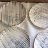 All vintage plates