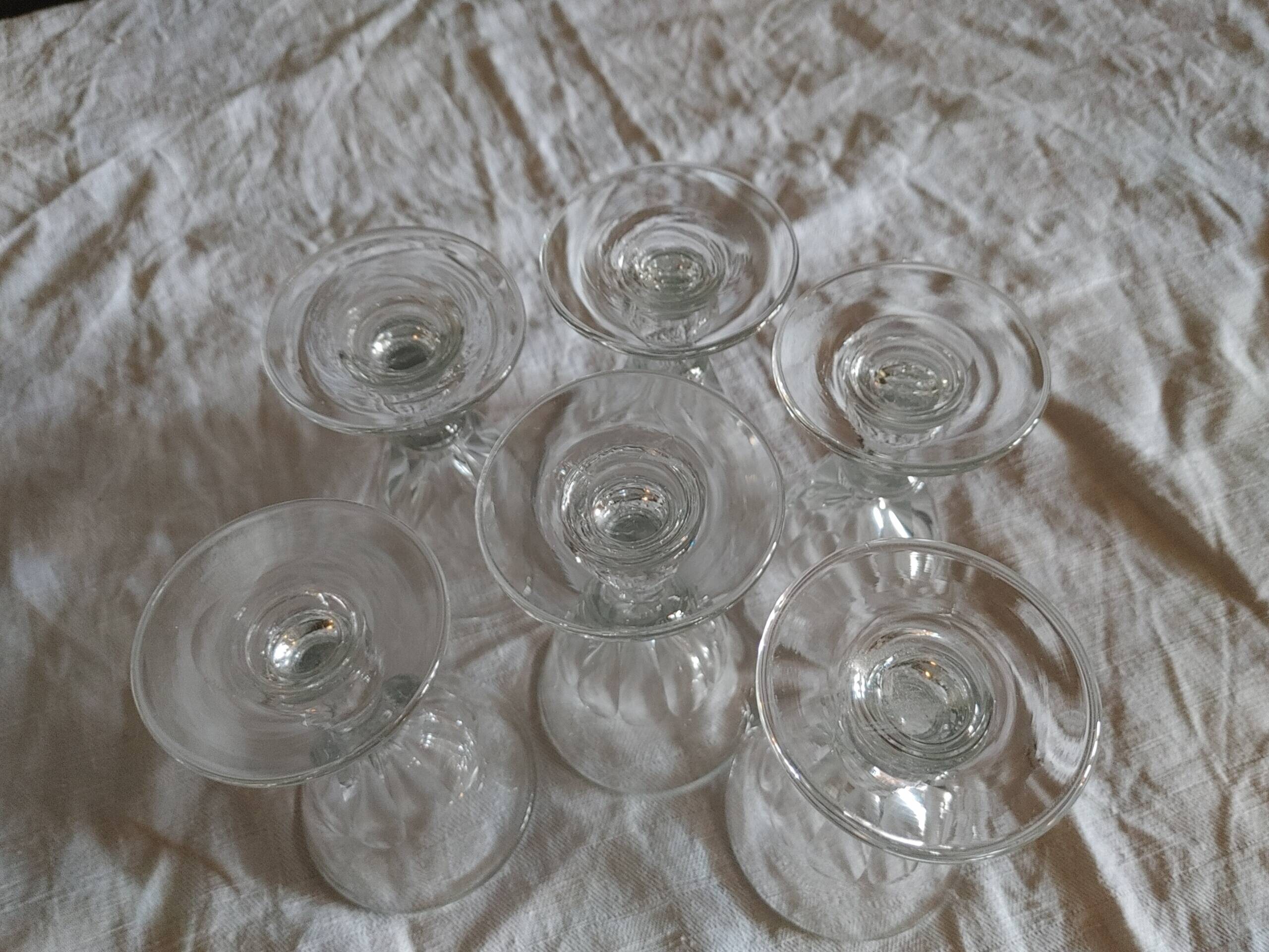 6 Louis Philippe wine glasses with flat sides - 19th century.