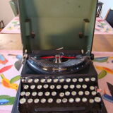 Typewriter old portable Mercedes
