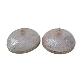 Pair of round ceiling lights in moulded glass and gold metal Vintage 1980.