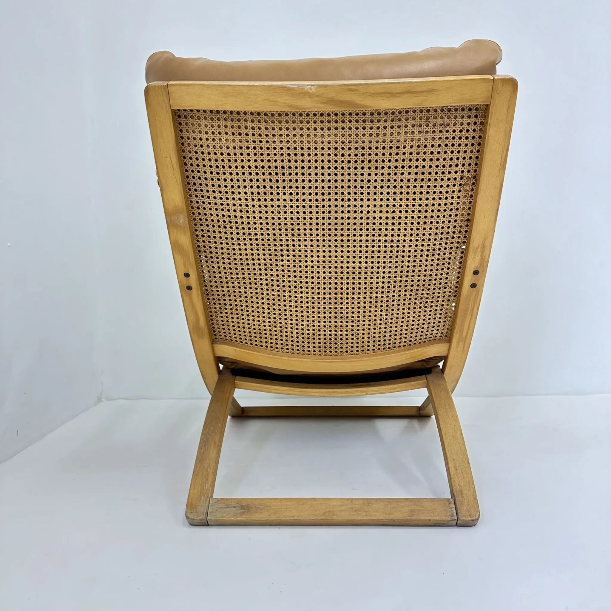 Fauteuil vintage en cuir cognac avec tressage, années 1970