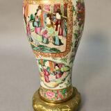 Porcelain vase of canton china xixth