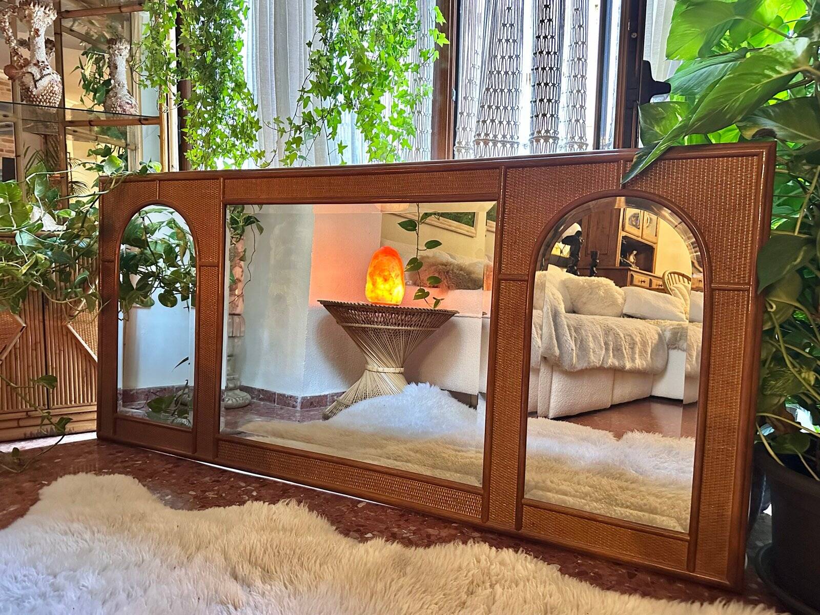 Italian coastal mirror in bamboo and rattan in the style of Vivai del Sud, 1970s.