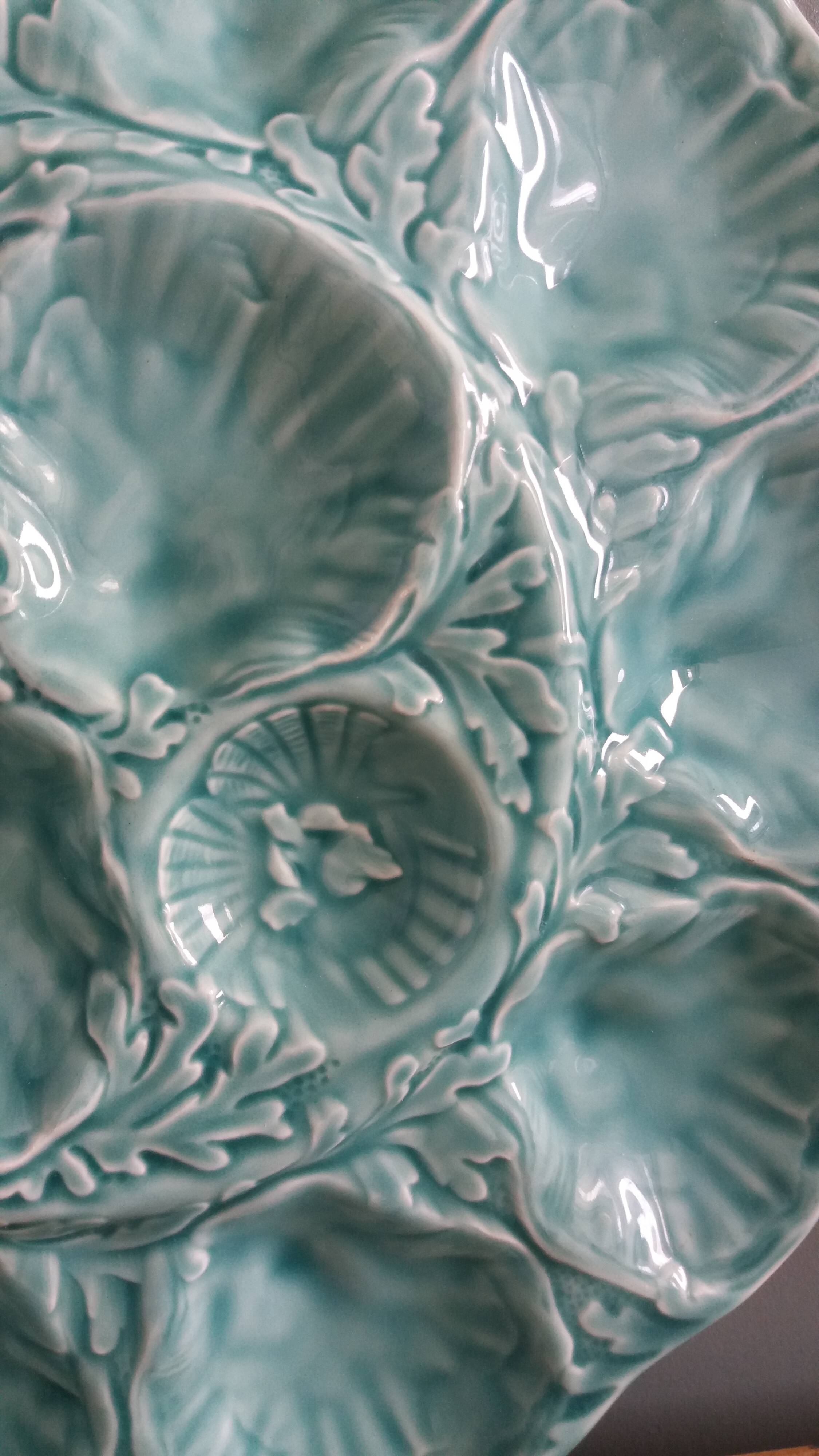 Turquoise barbotine oyster dish Gien France