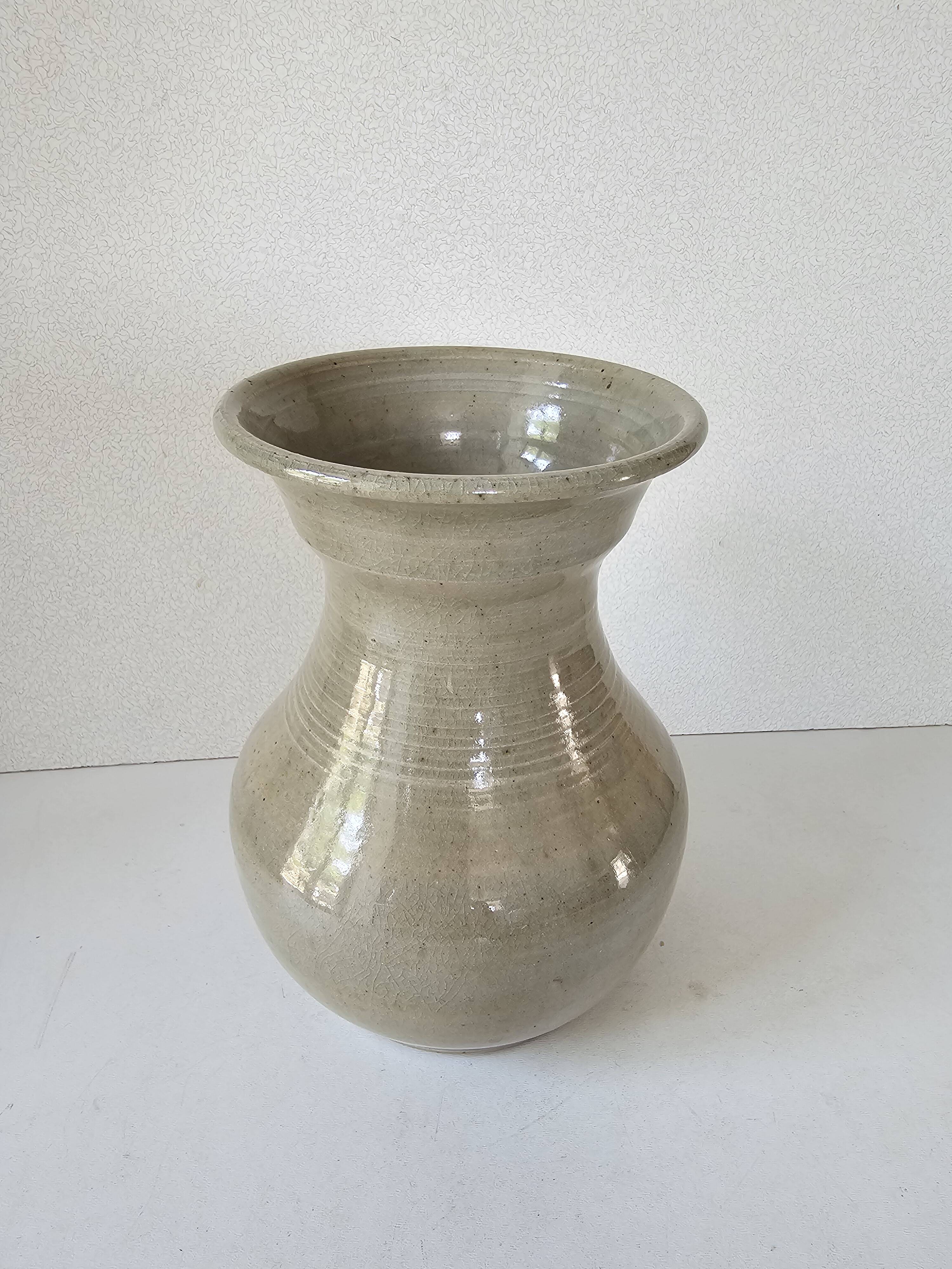 Vase en céramique Signé Claude Dangon (Salins les bains)