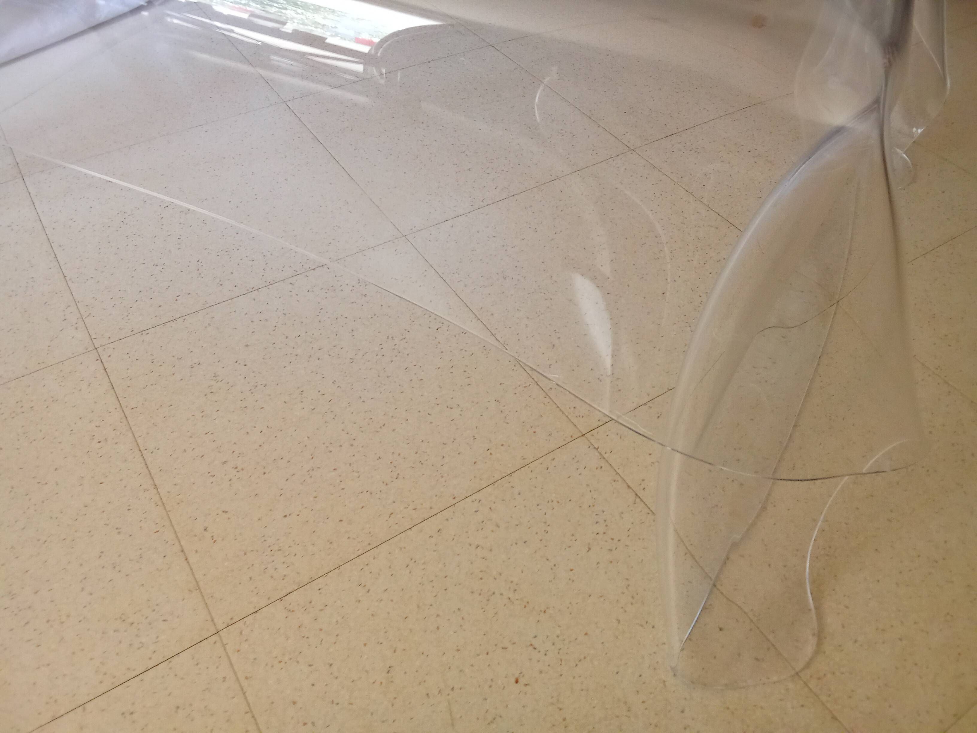 Low table plexiglass