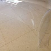 Low table plexiglass