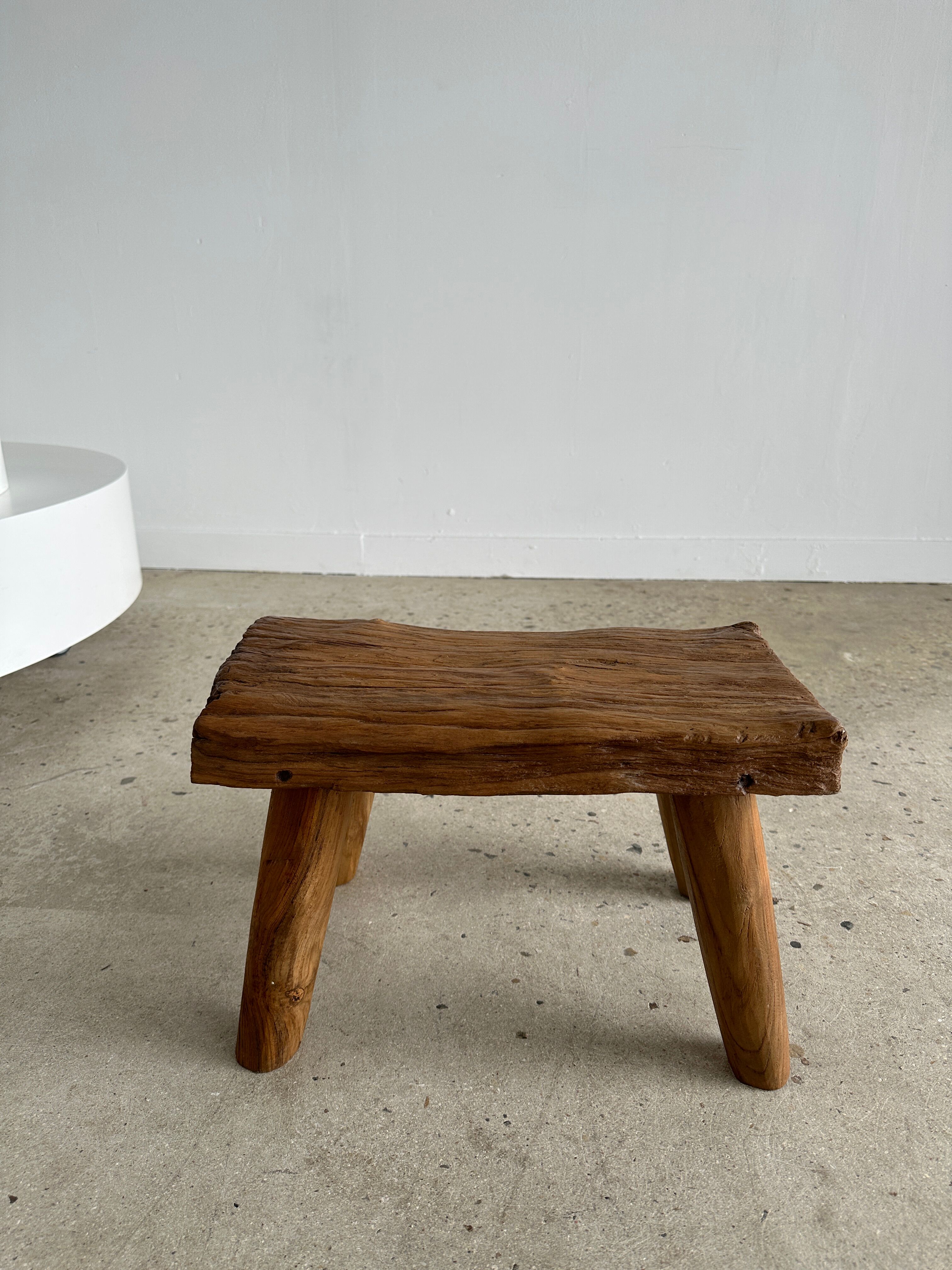 Stool in blond teak