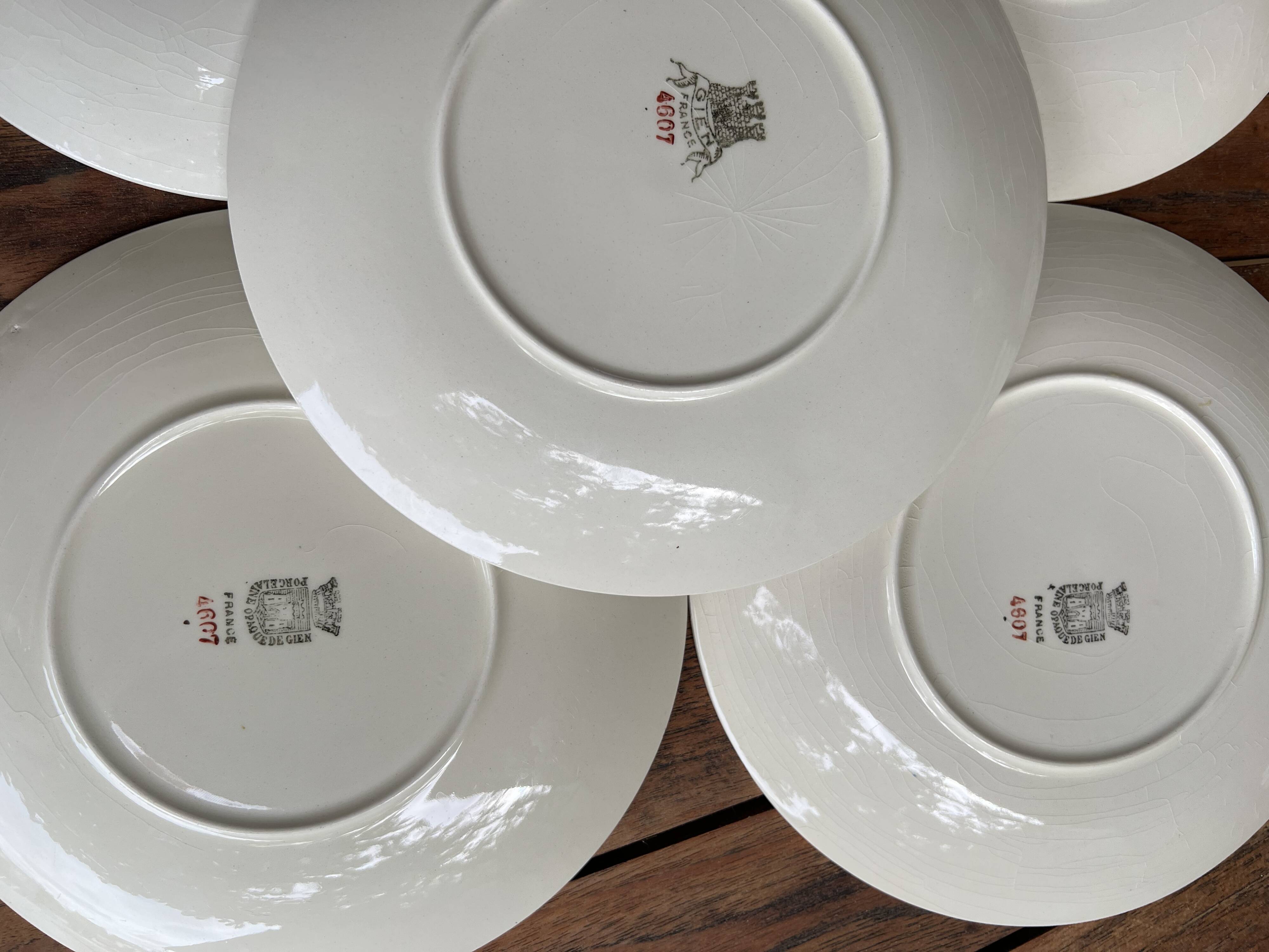 5 vintage Gien dessert plates, model 4607