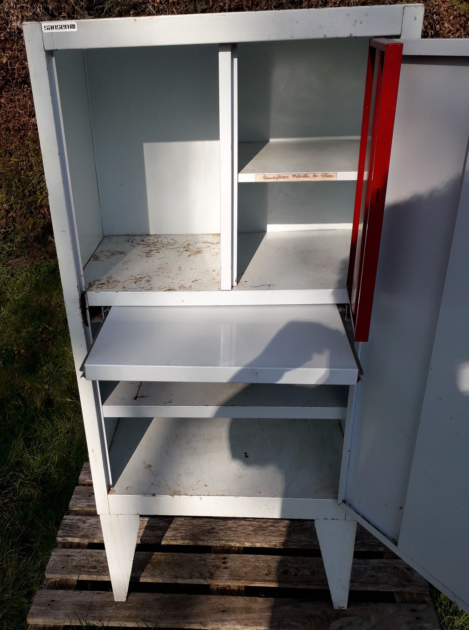 Industrial metal storage cabinet