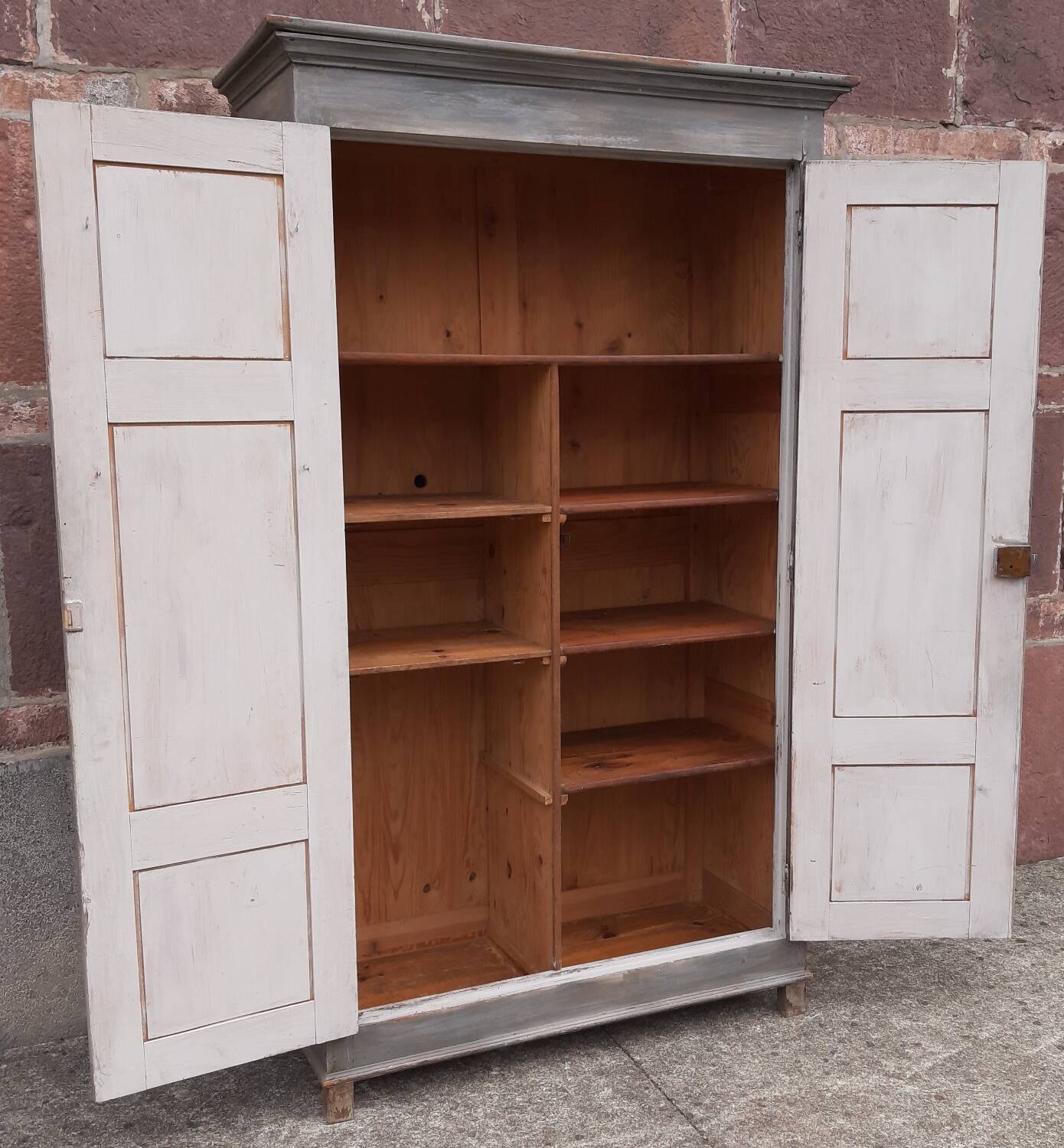 Wardrobe (shelves and/or hanging space)