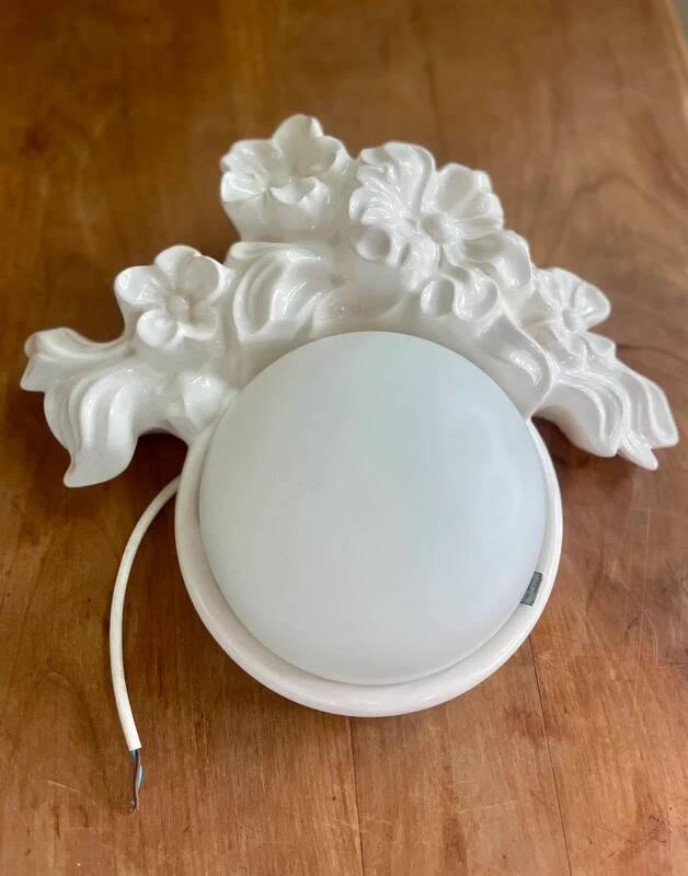 Ceramic wall light