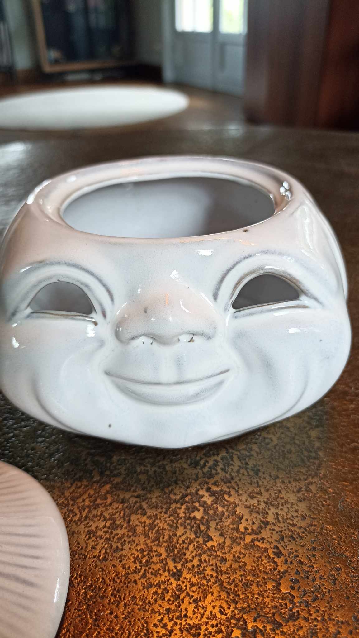 Ceramic onion pot - Anthropomorphic