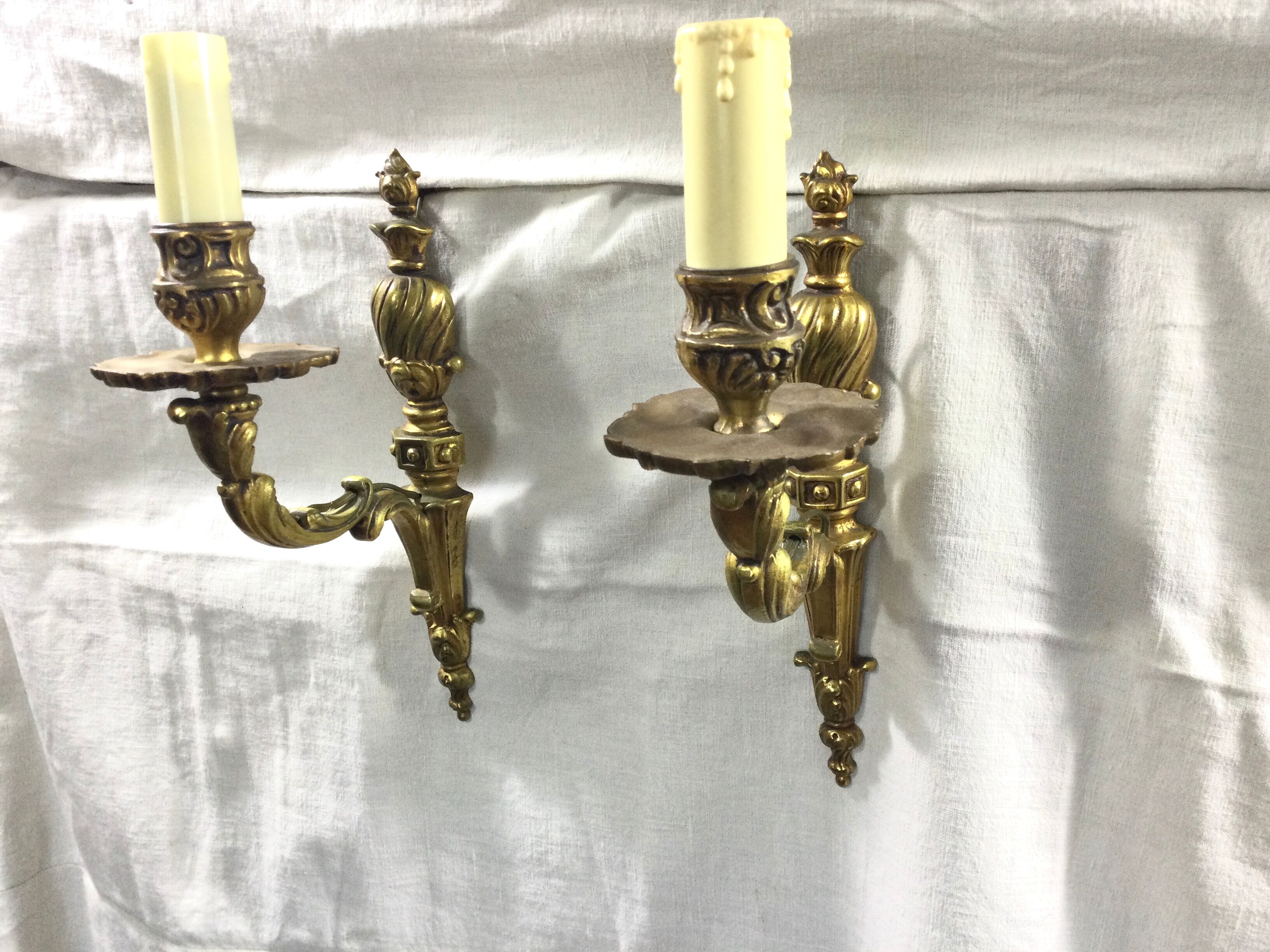 Pair of 1-light bronze wall lamp