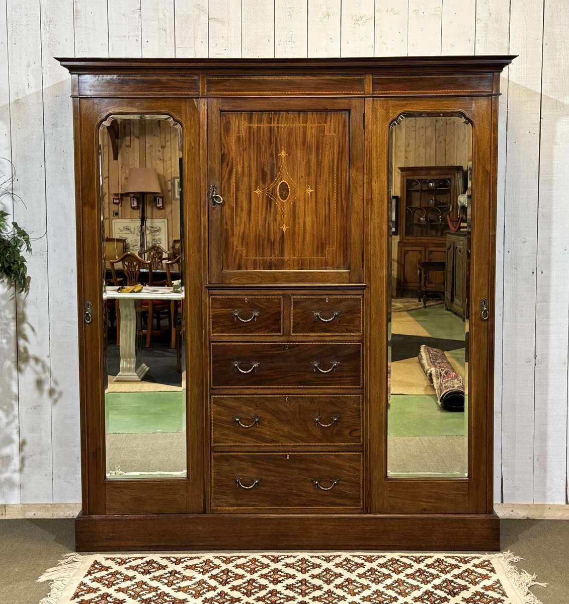 Armoire dressing anglaise en acajou 19ème