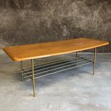 Table basse bois et métal doré, 1950-1960