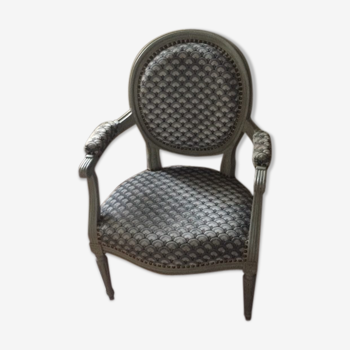 Convertible Medallion backrest armchair