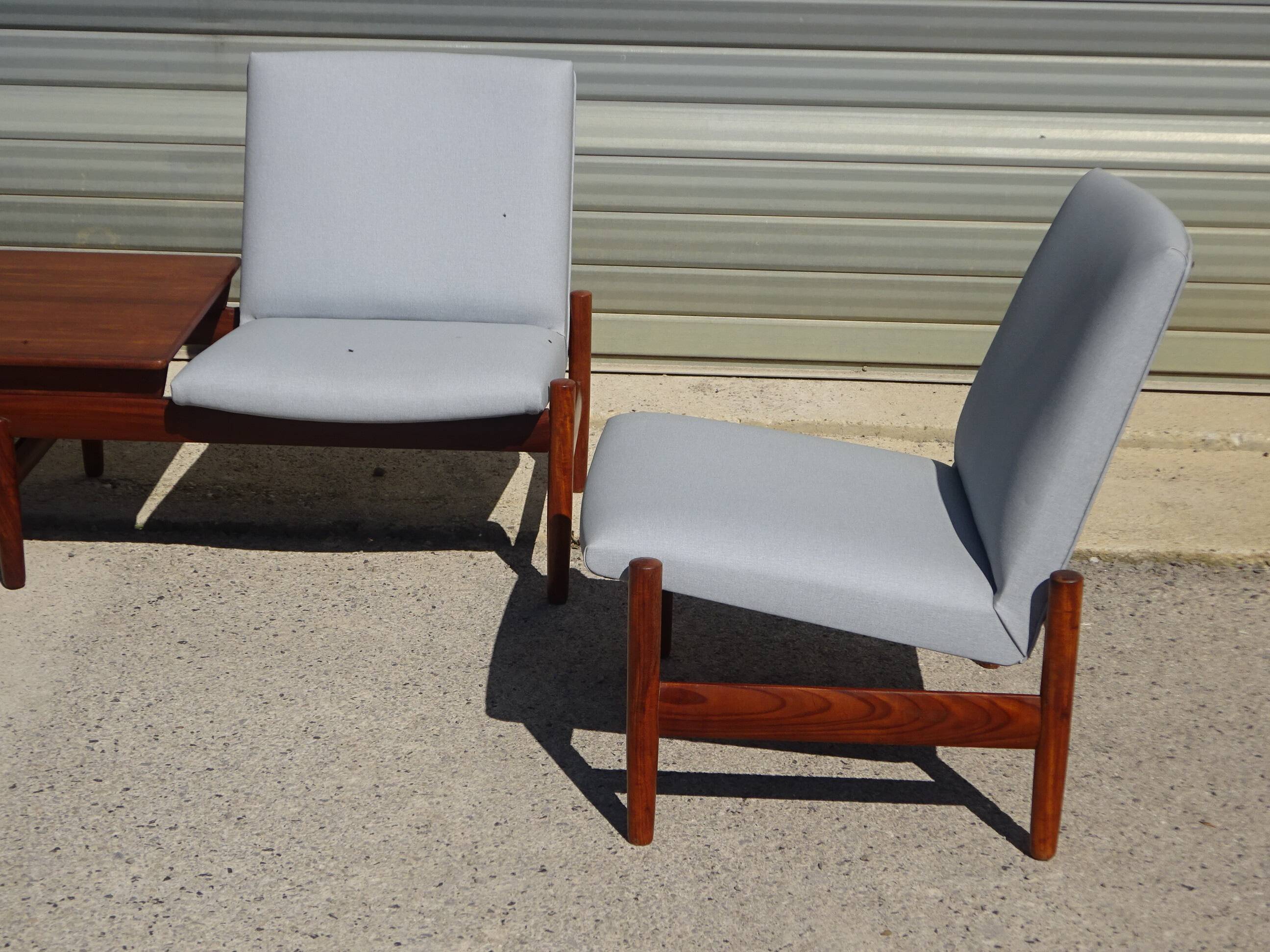 Karl Sørlie & Sønner 3-seater modular bench and coffee table