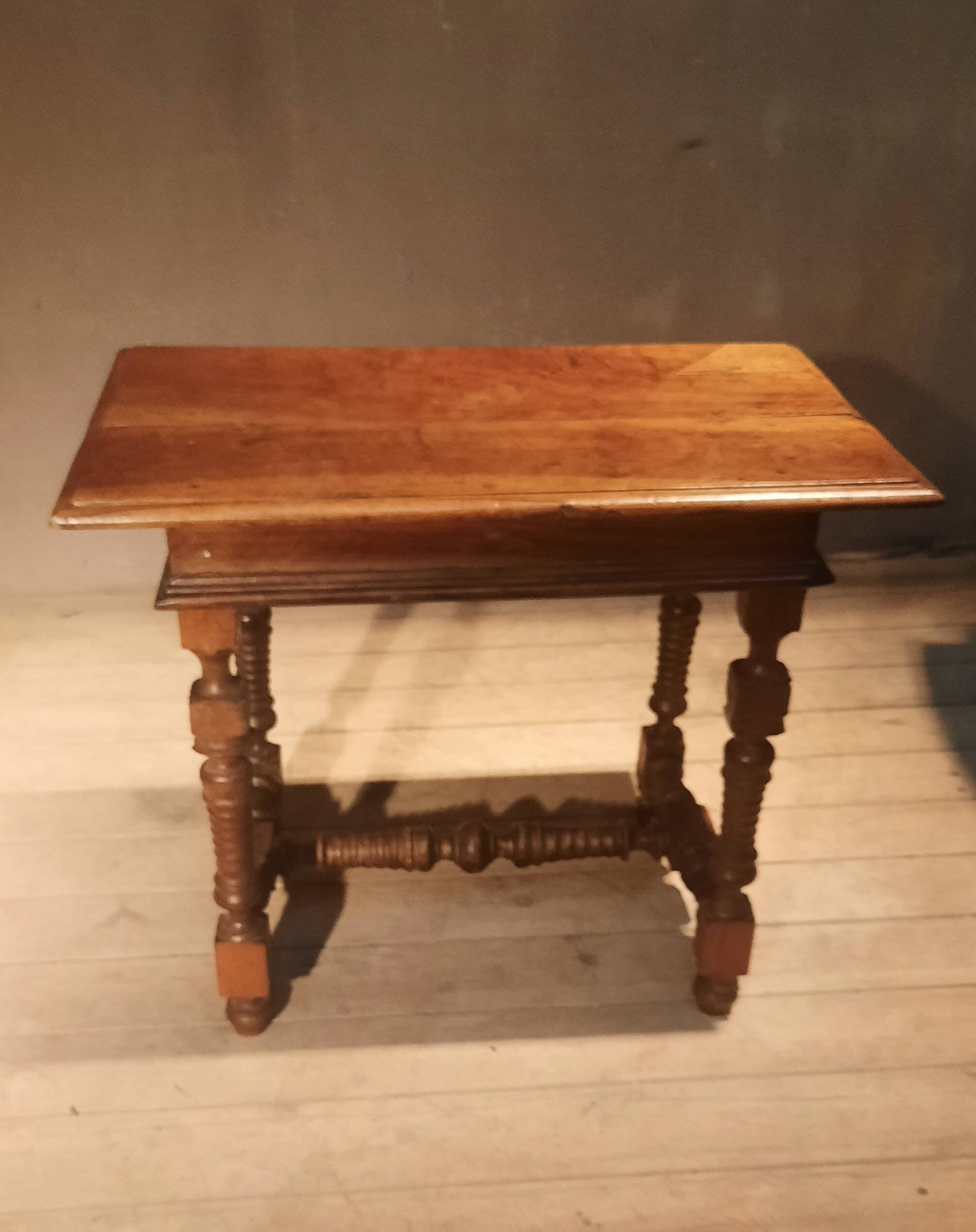 Small Louis XIII period table