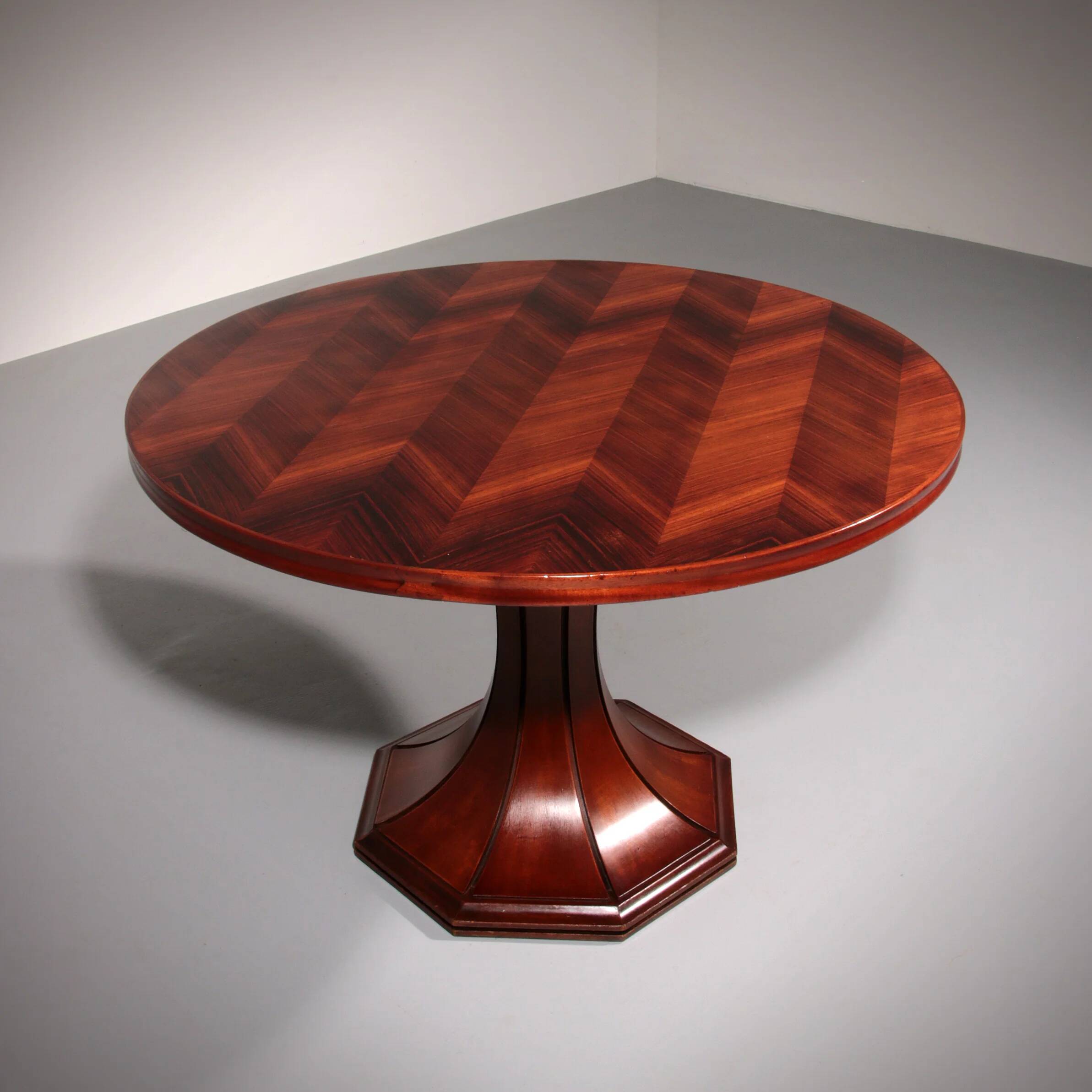 Table à manger italienne du milieu du siècle par Carlo De Carli