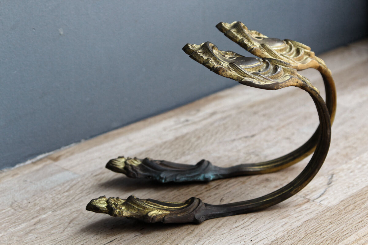Pair of curtain embrases-holders