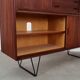 Buffet haut en teck, design danois, années 1970, production : Danemark