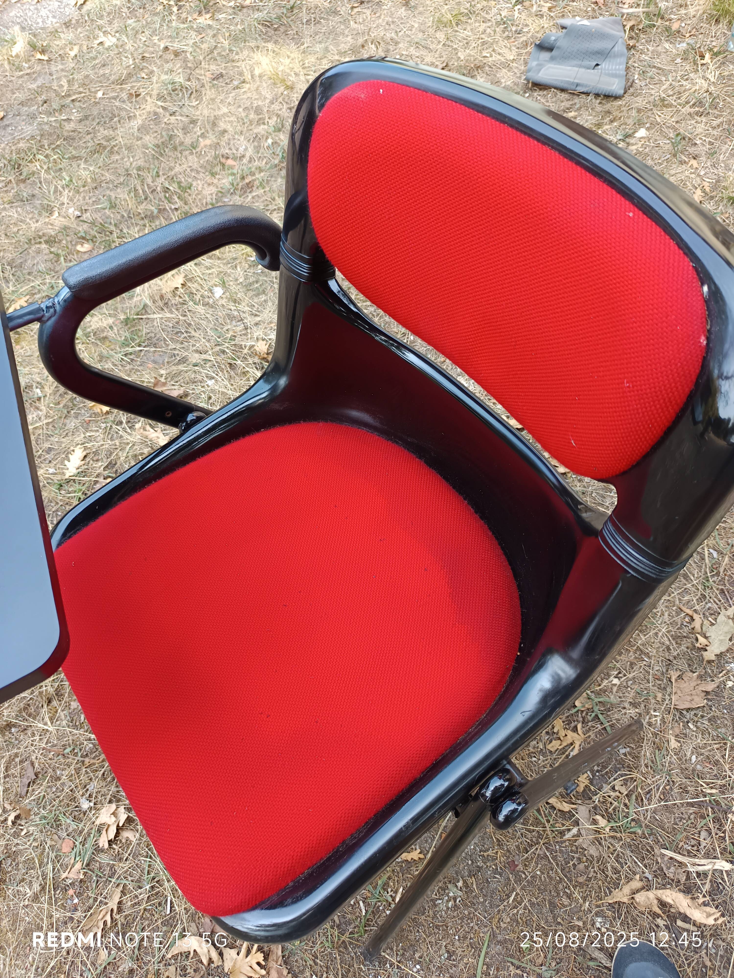 University chair tablet Dorsal Emilio Ambasz Giancarlo Piretti 1990