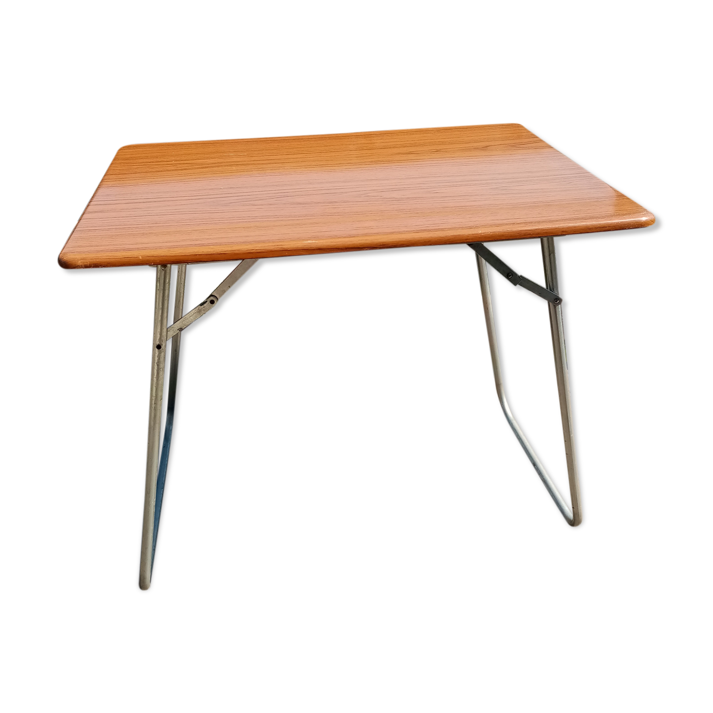 Folding garden or camping table
