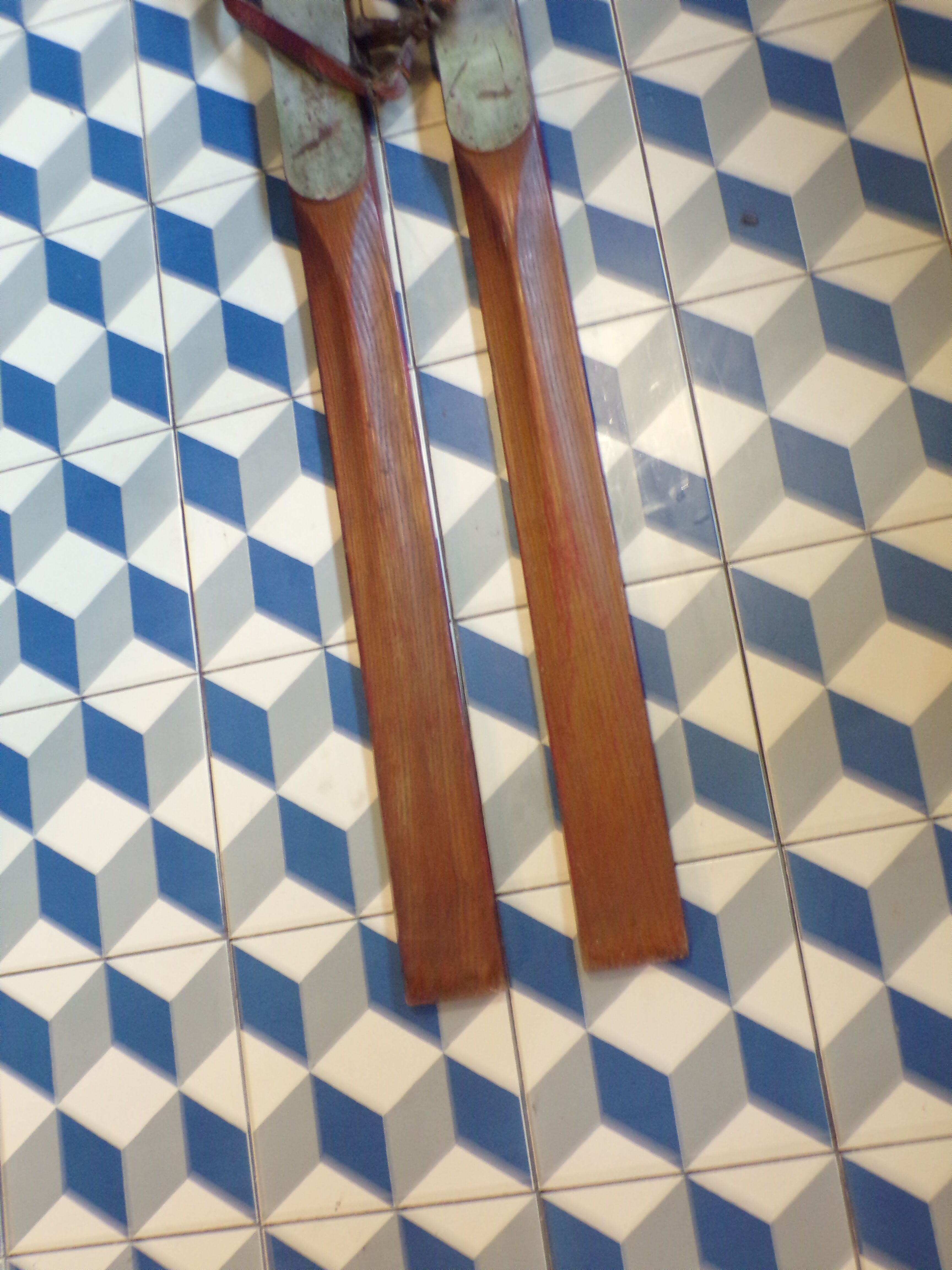 Vintage wooden skis 185 cm
