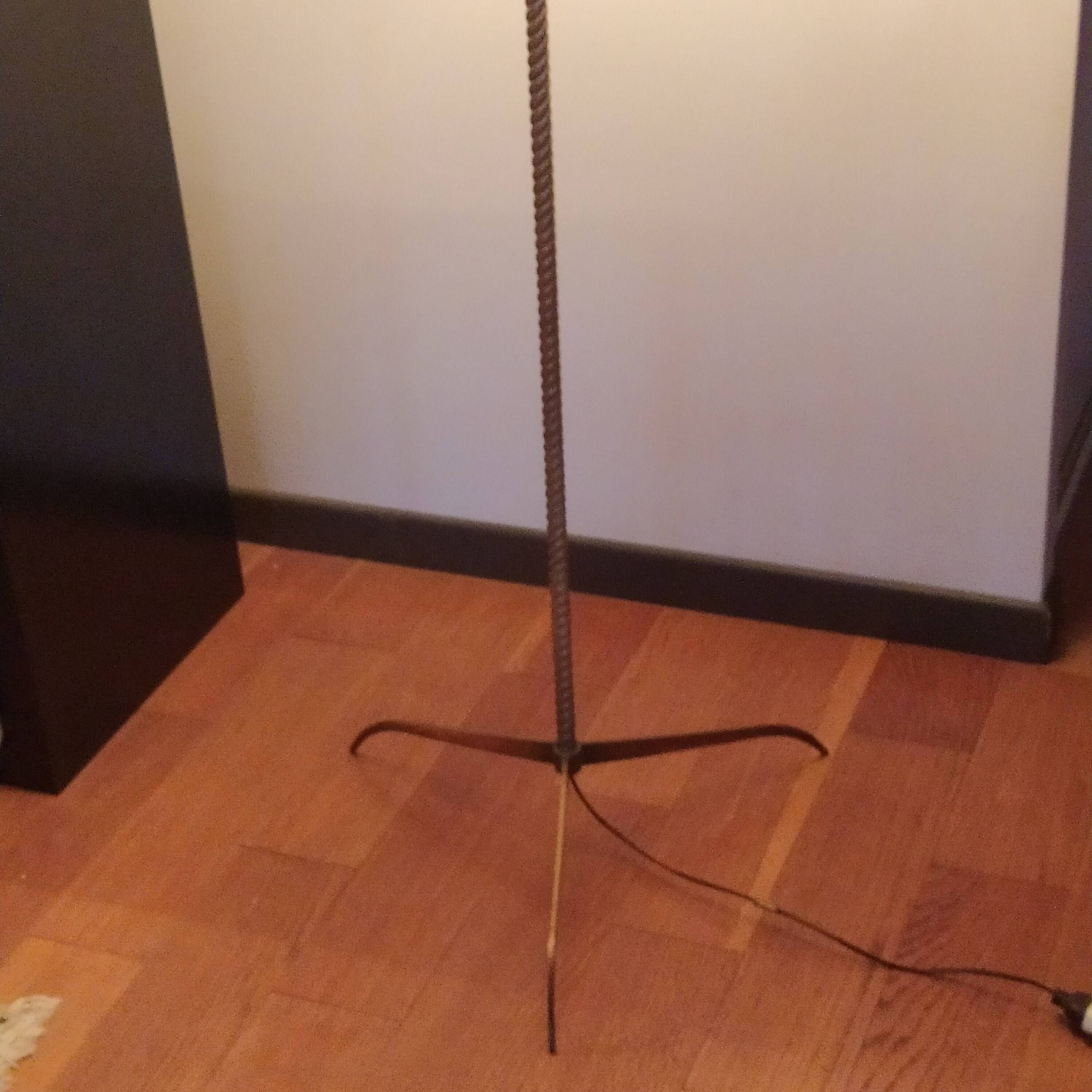 Vintage tripod floor lamp in golden brass twisted barrel
