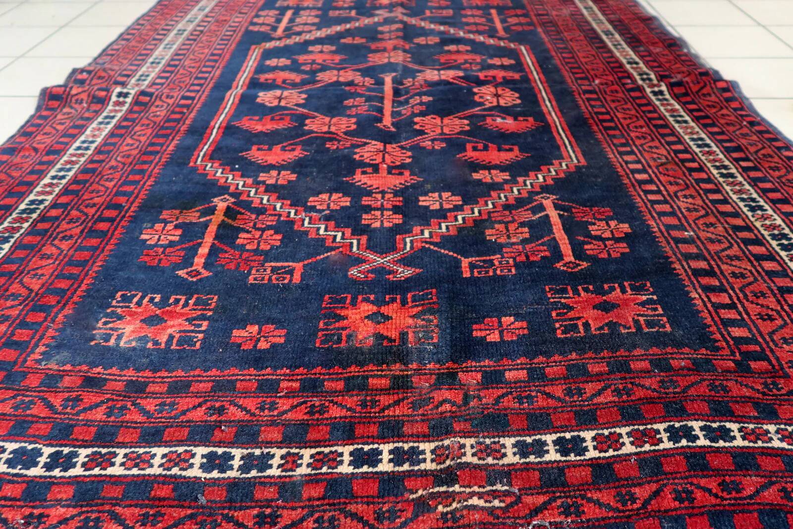 Handmade vintage Caucasian Karabagh rug 120cm x 179cm, 1940s