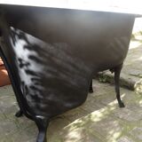 Cast iron hoof bathtub