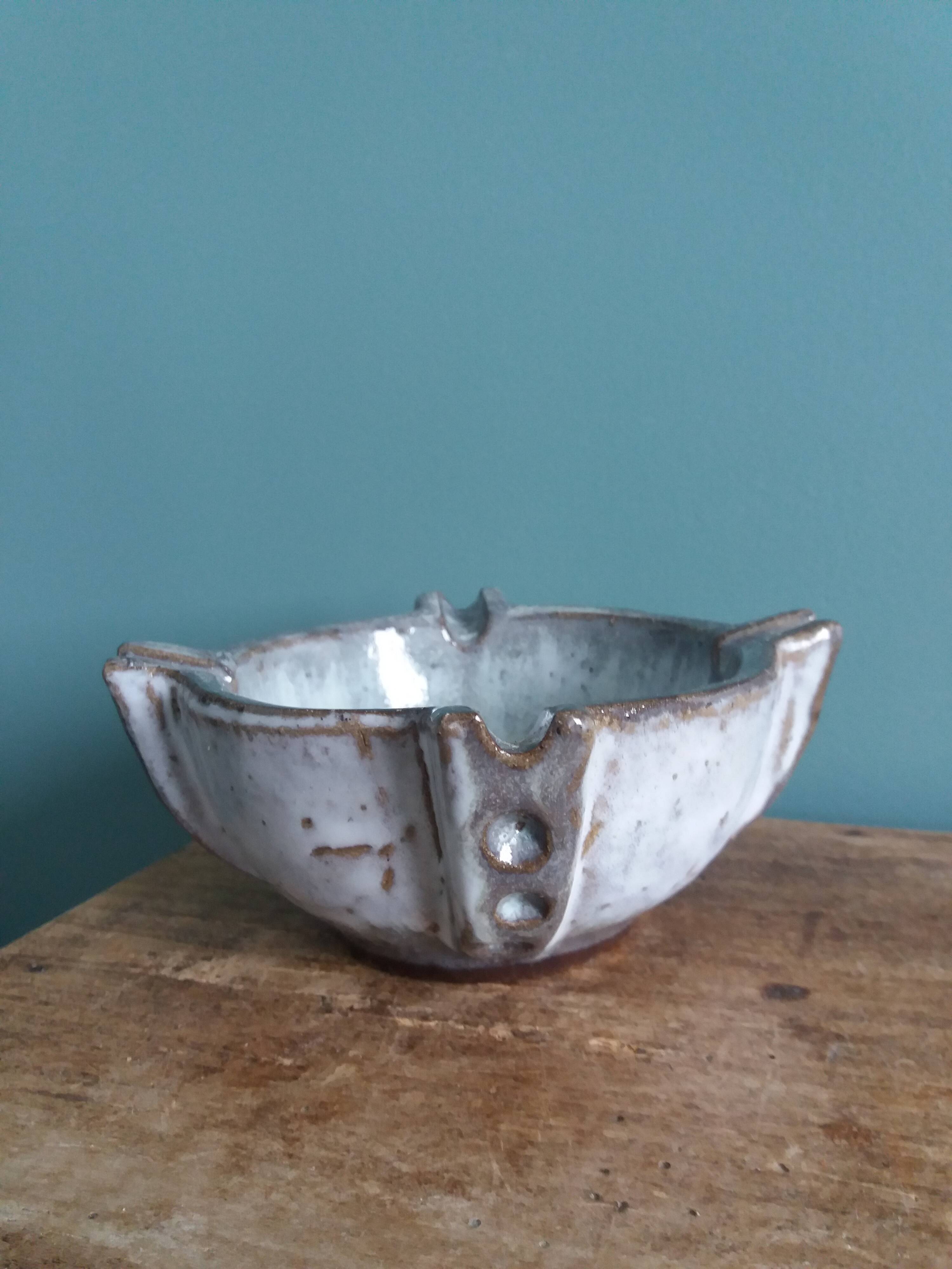 Mortar, ashtray, empty pocket, stoneware signed Les poteries de la Vallée Noire