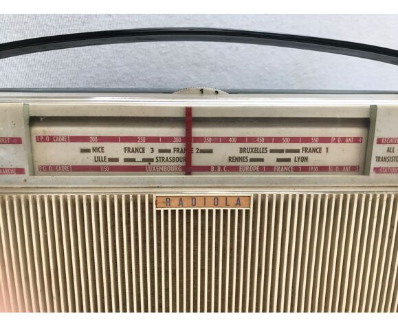 Former radio Radiola ra312 bakelite beige - blue - anse noire vintage |  Selency