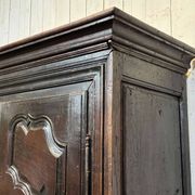 Armoire en chêne du 18ème siècle