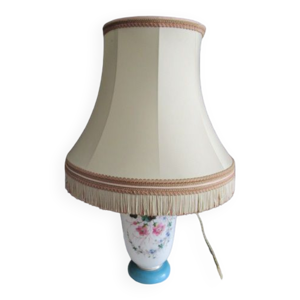 Lampe de salon ancienne en opaline