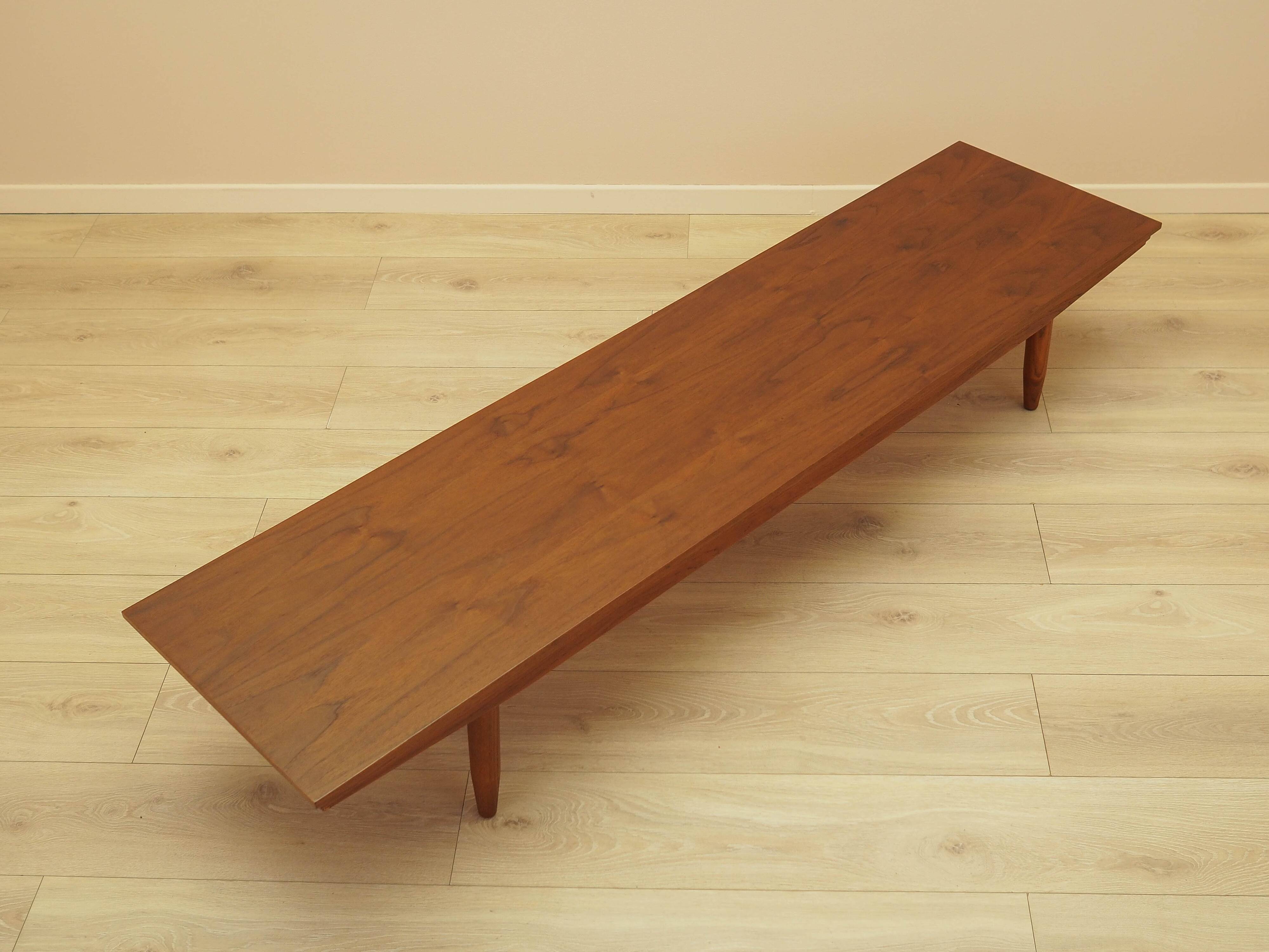 Lowboard, design danois, années 1970, fabriqué au Danemark