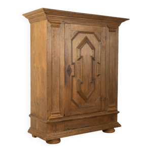 Armoire baroque. vers