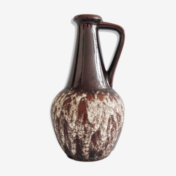 Bay ceramic pitcher with handle and fat lava glaze
