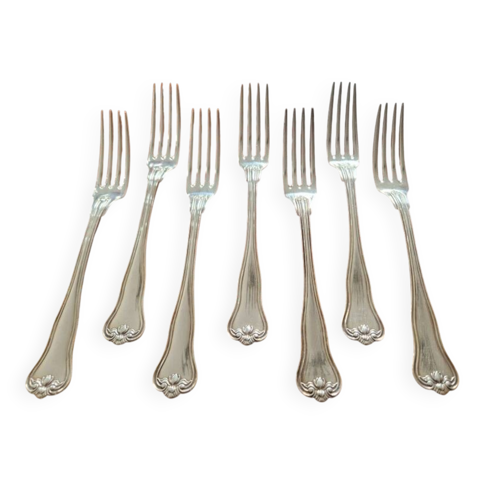 Christofle - Set of 7 dessert forks in the violoné palmette pattern.