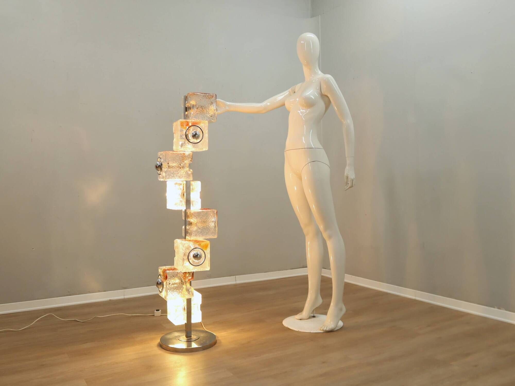 Murano cubic glass floor lamp by Toni Zuccheri for VeArt 1970s