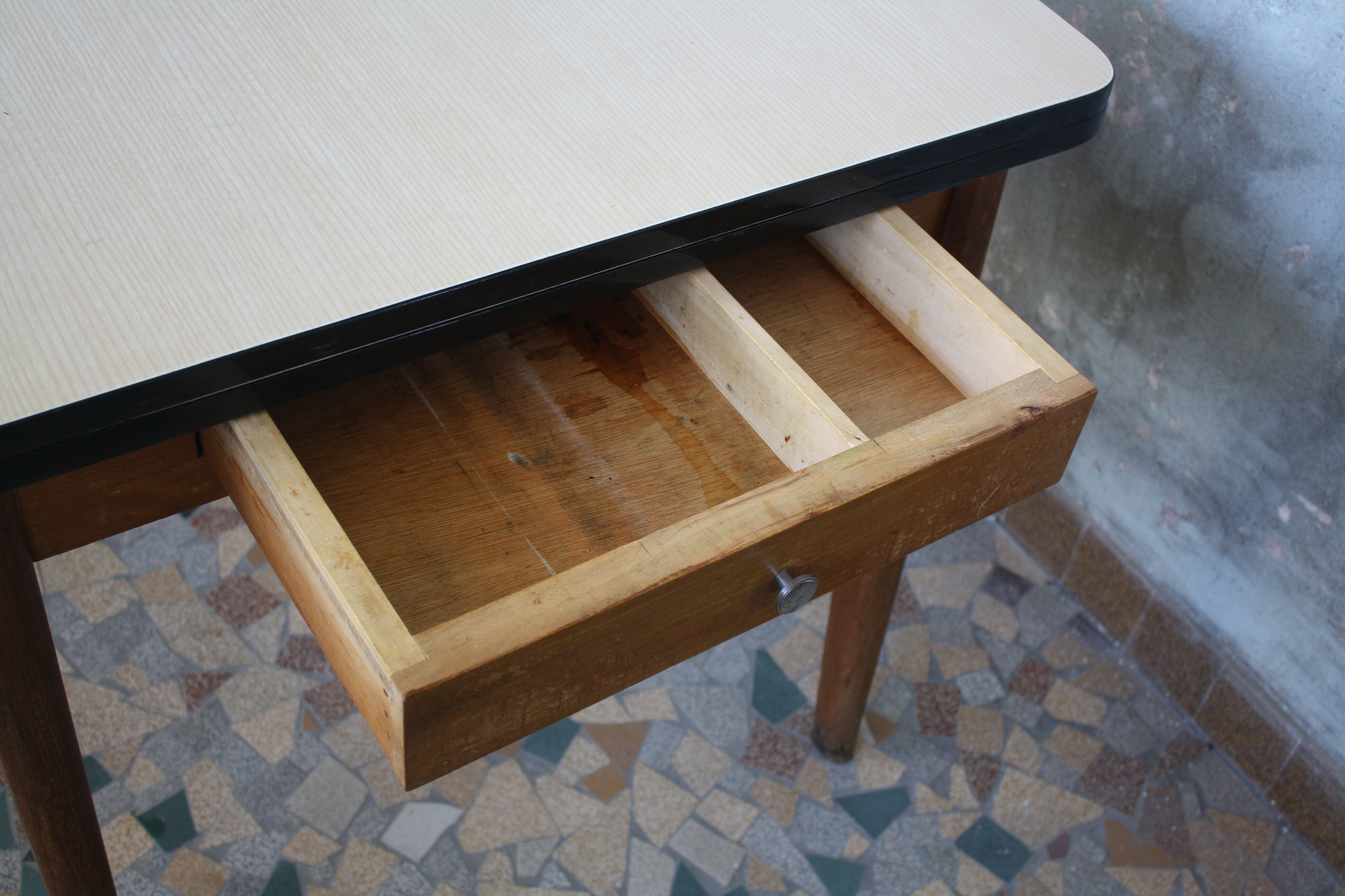 Table vintage formica and wood