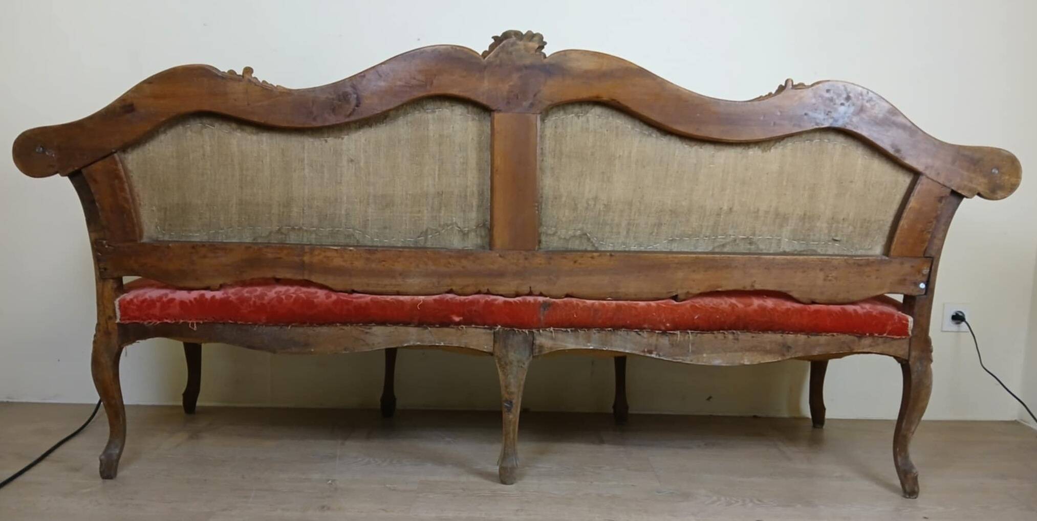 Provencal Bench in Carved Walnut in Louis XV Style, Late 19th Century