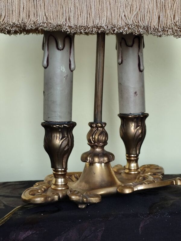lampe bouillotte en bronze avec 2 feux et abat jour en tissus
