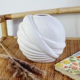 Oval vase draped effect