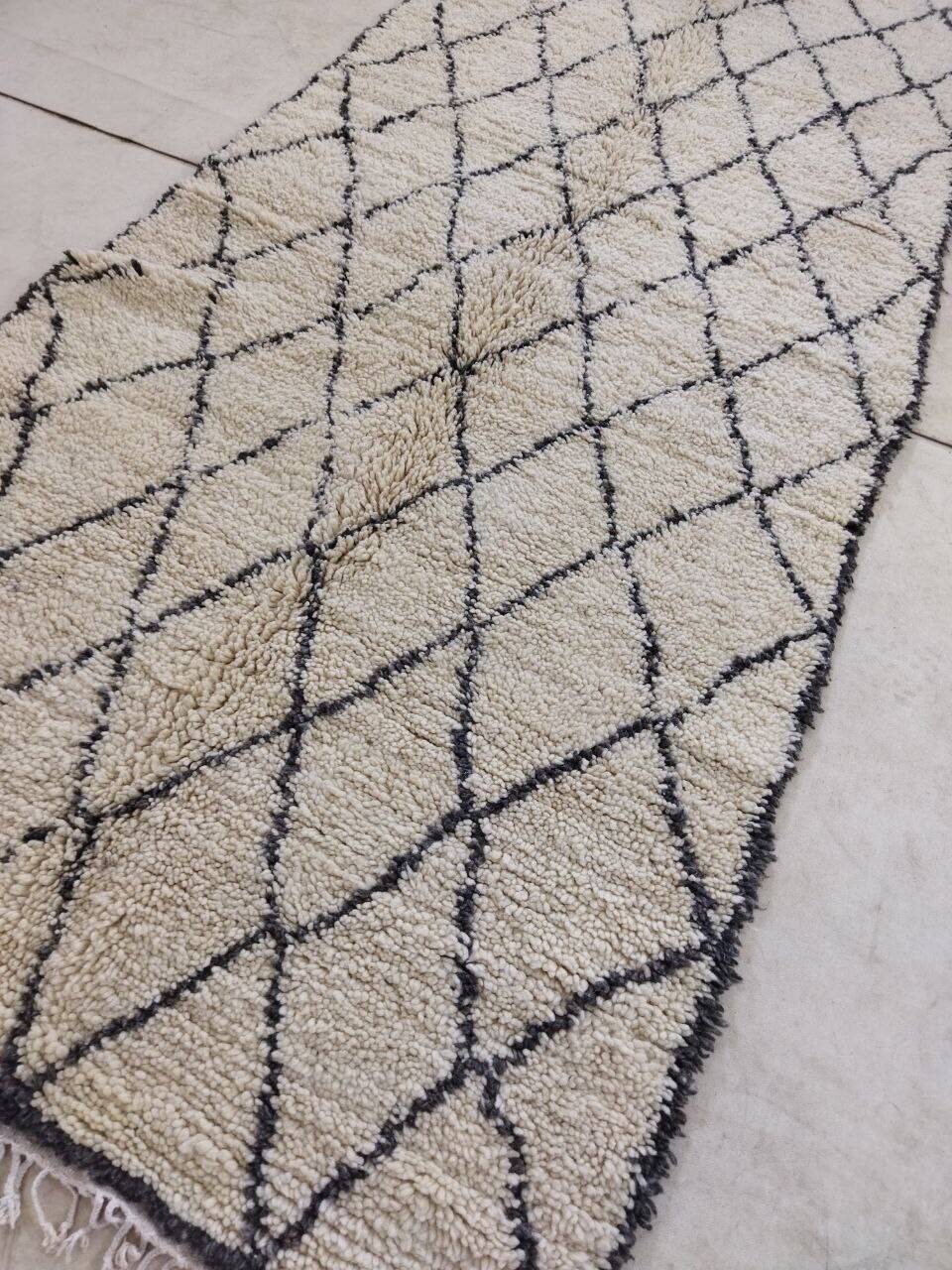 Handmade Moroccan Berber rug 291 X 116 CM