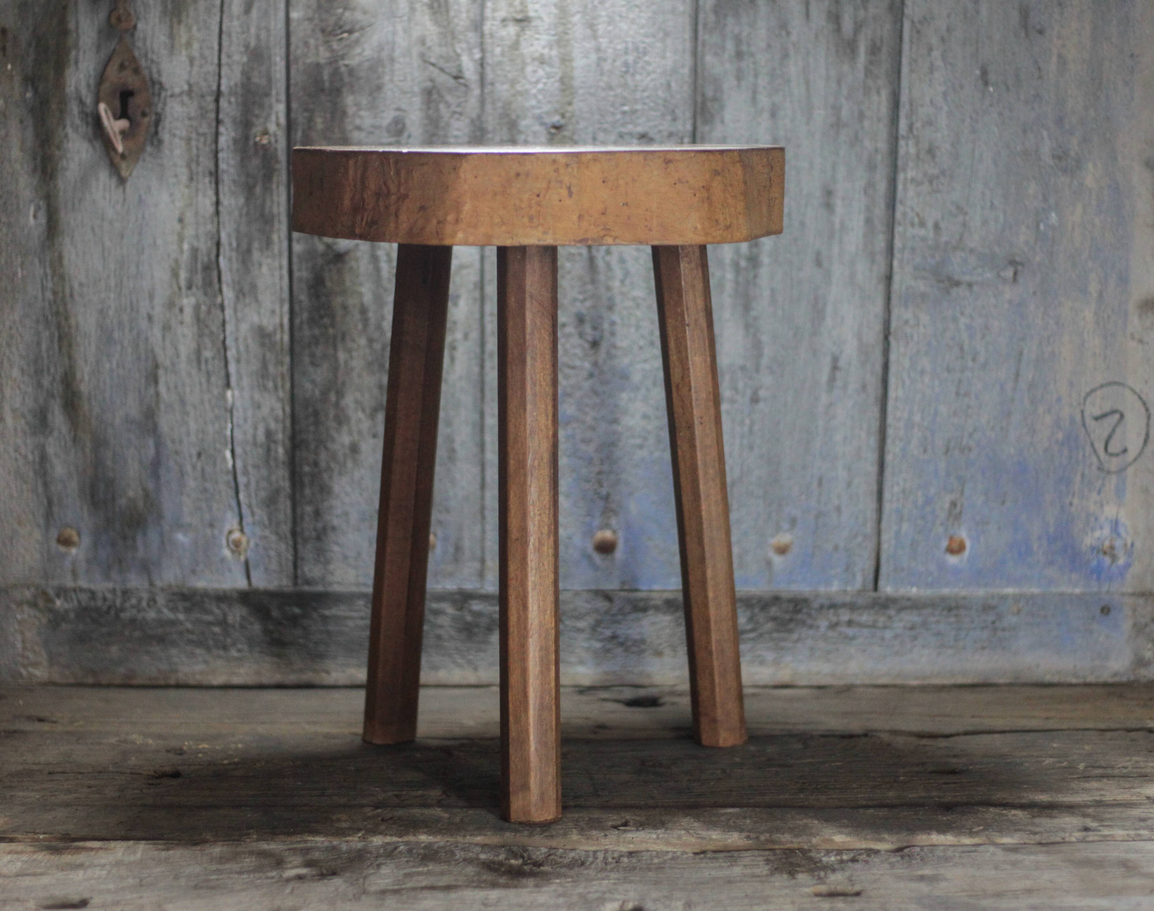 Tabouret vintage, tabouret bois , brutaliste, porte-plante, déco intérieur