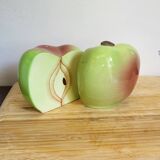 Salt and pepper apple service