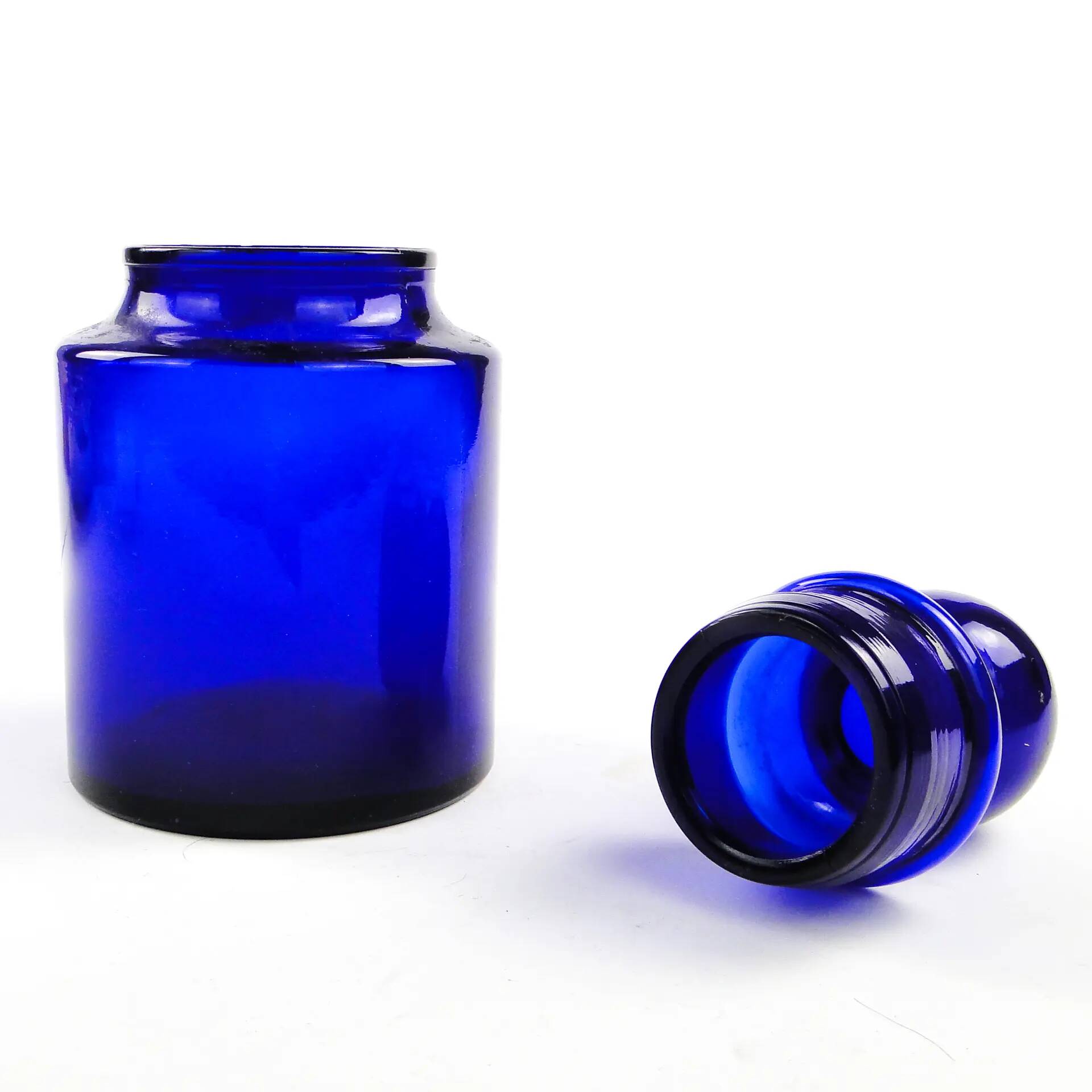 Minimalism bonbonniere, pressed glass, HSG Prądniczanka, Poland, 1970s